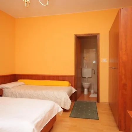 And With Parking Space Lovran, Opatija - 2321 Guest house 3*